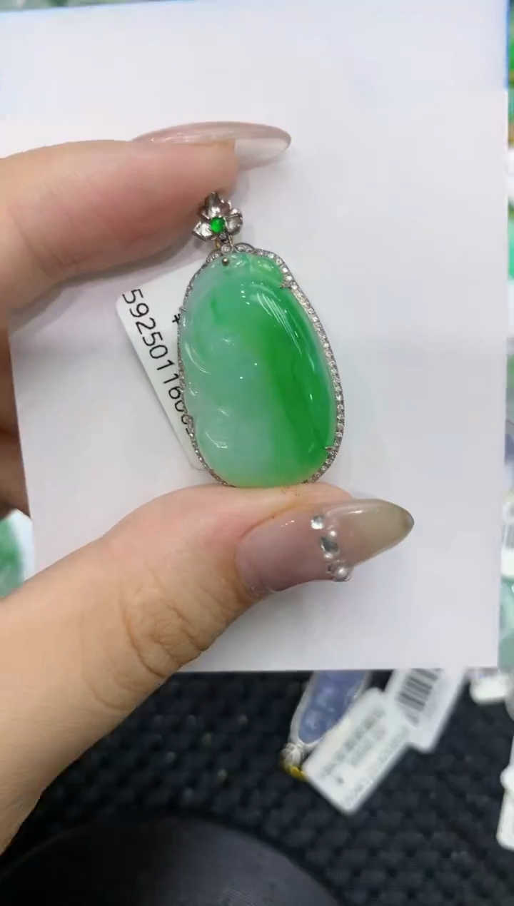 【闪购商品】翡翠颈饰18K金镶嵌222222222