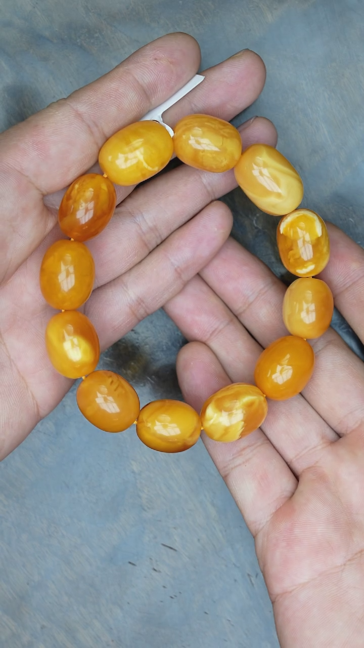 【闪购商品】琥珀裸石未镶嵌老蜡枣珠手串 