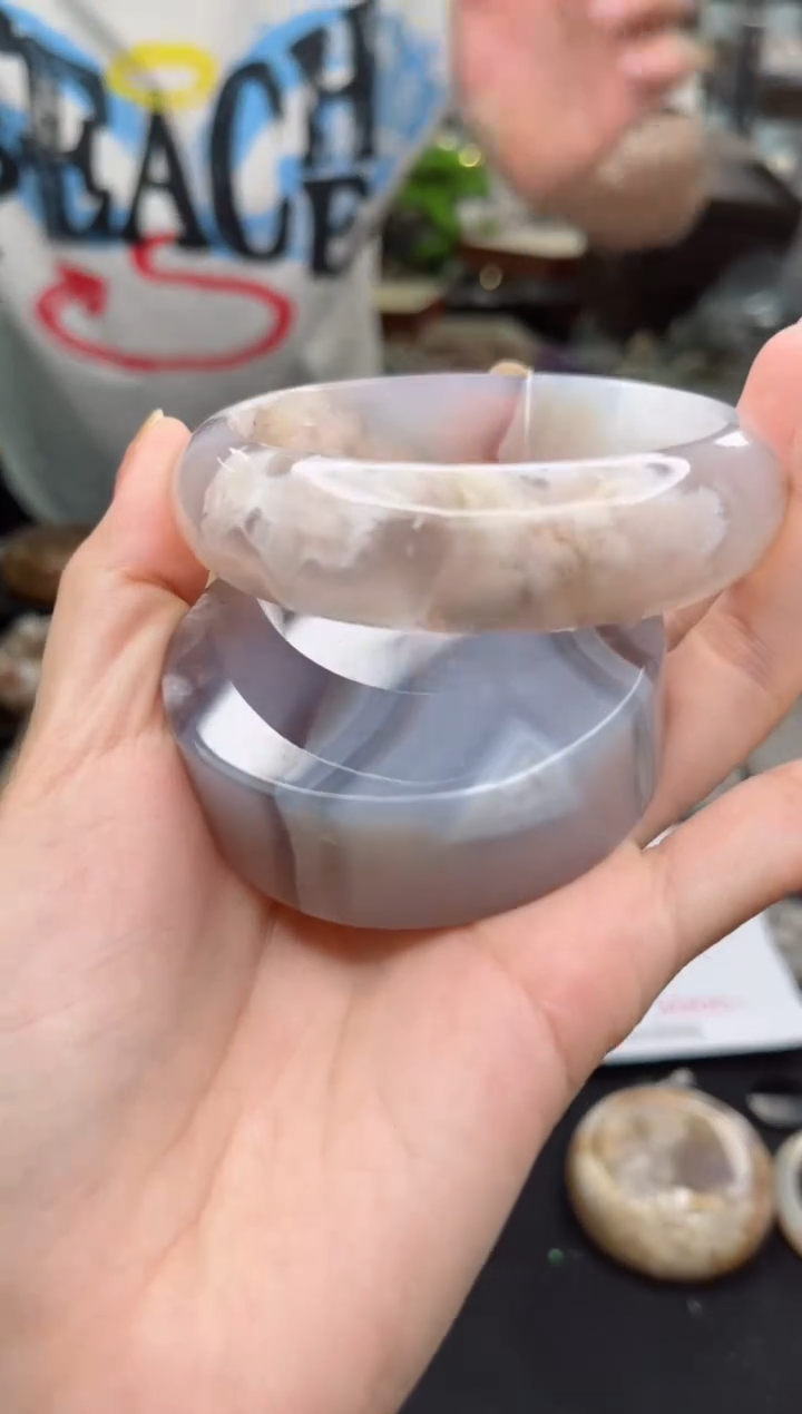 【闪购商品】石英质玉手镯未镶嵌61圈口（赠品镯心）1571737