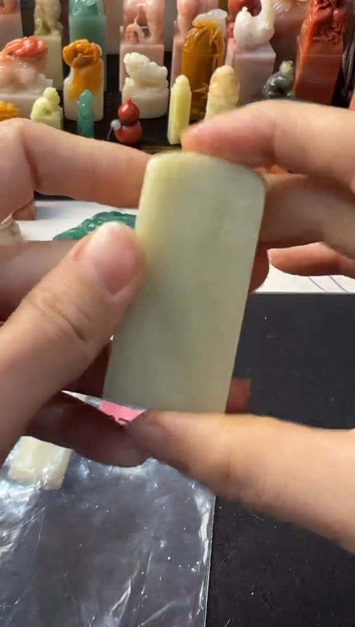 【闪购商品】昌化石印石6787编号编号包张庆收简笔造像