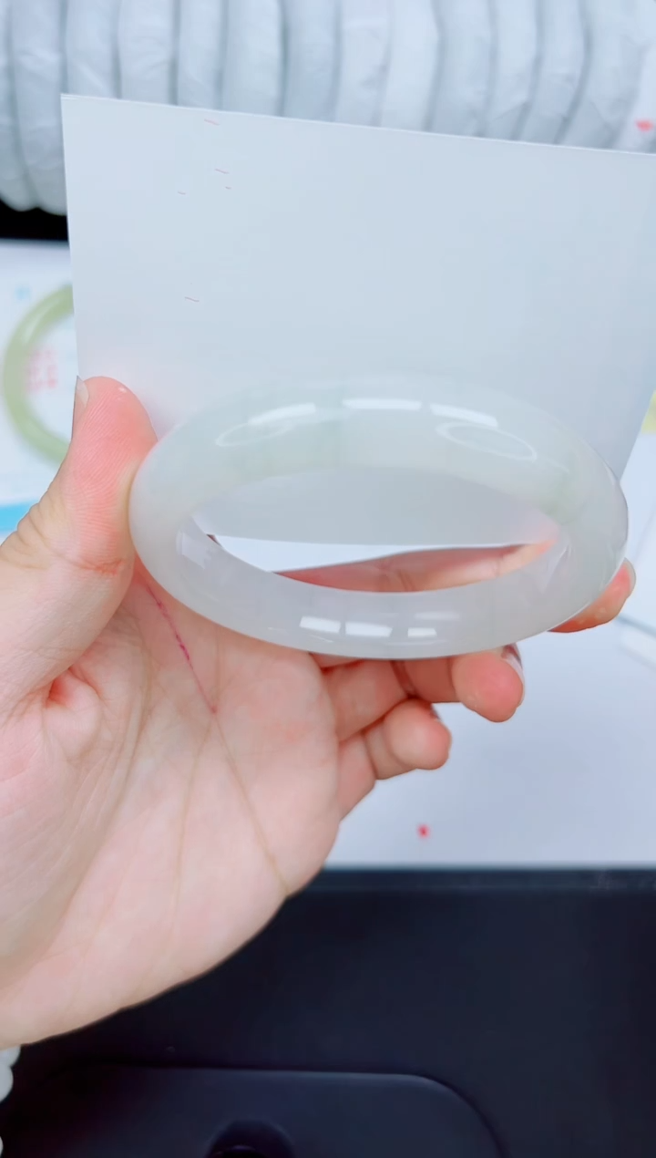 石英质玉手镯未镶嵌184-61.5