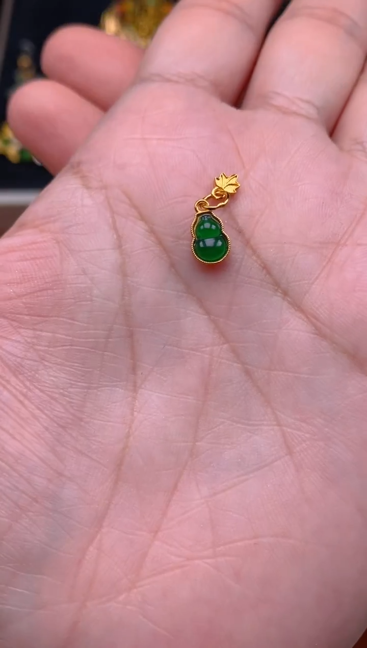 【闪购商品】翡翠吊坠(不含链)银S925镶嵌葫芦