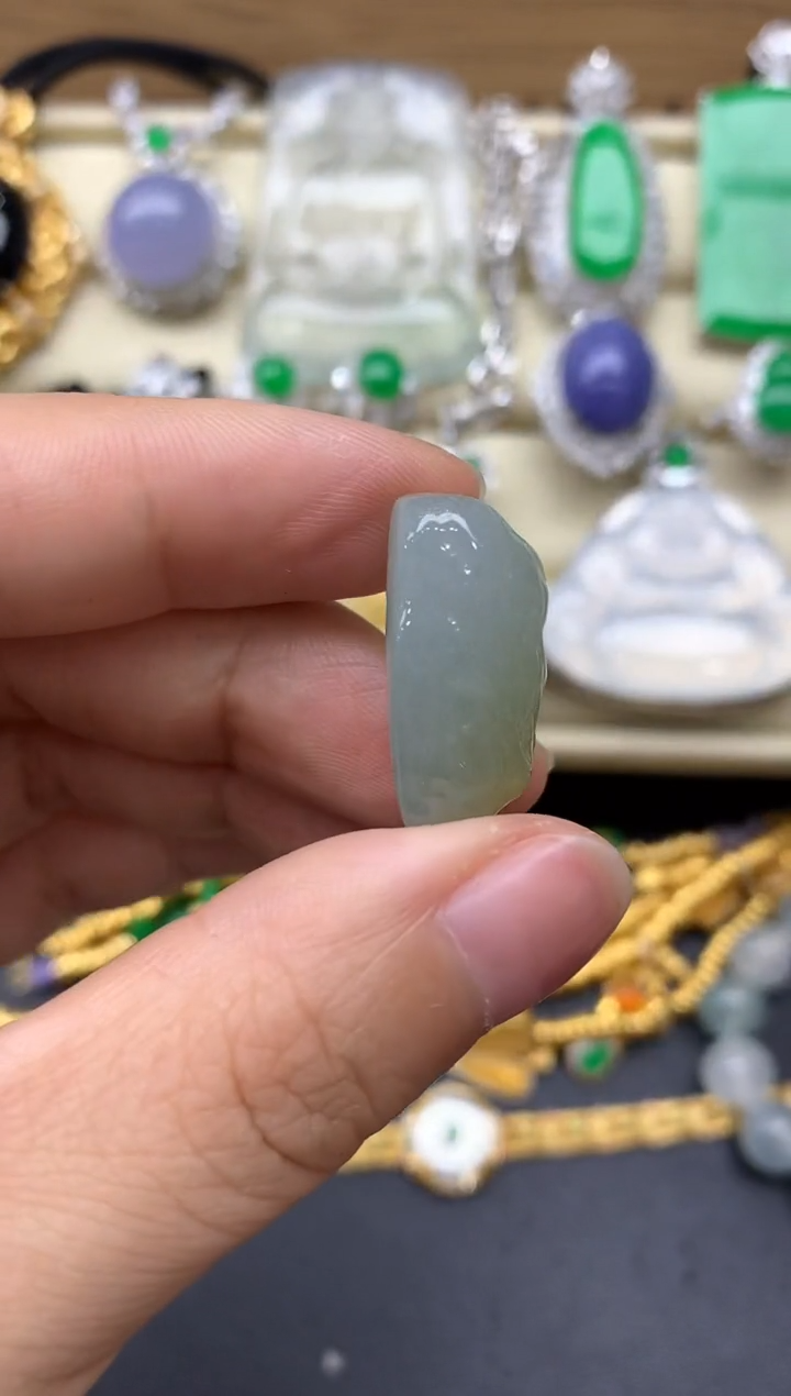 翡翠未镶嵌颈饰96-中国好珍宝