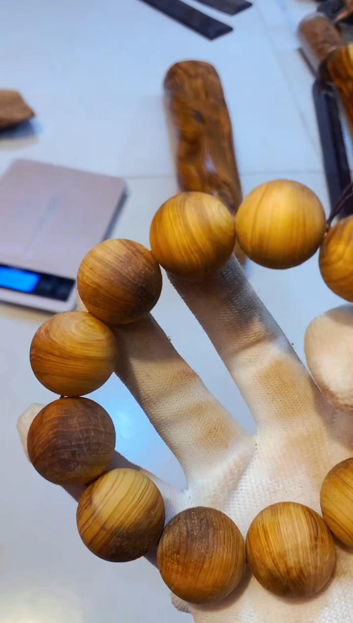 柏木（崖柏）瑕 毛2.0单条北太行崖柏手把件手串