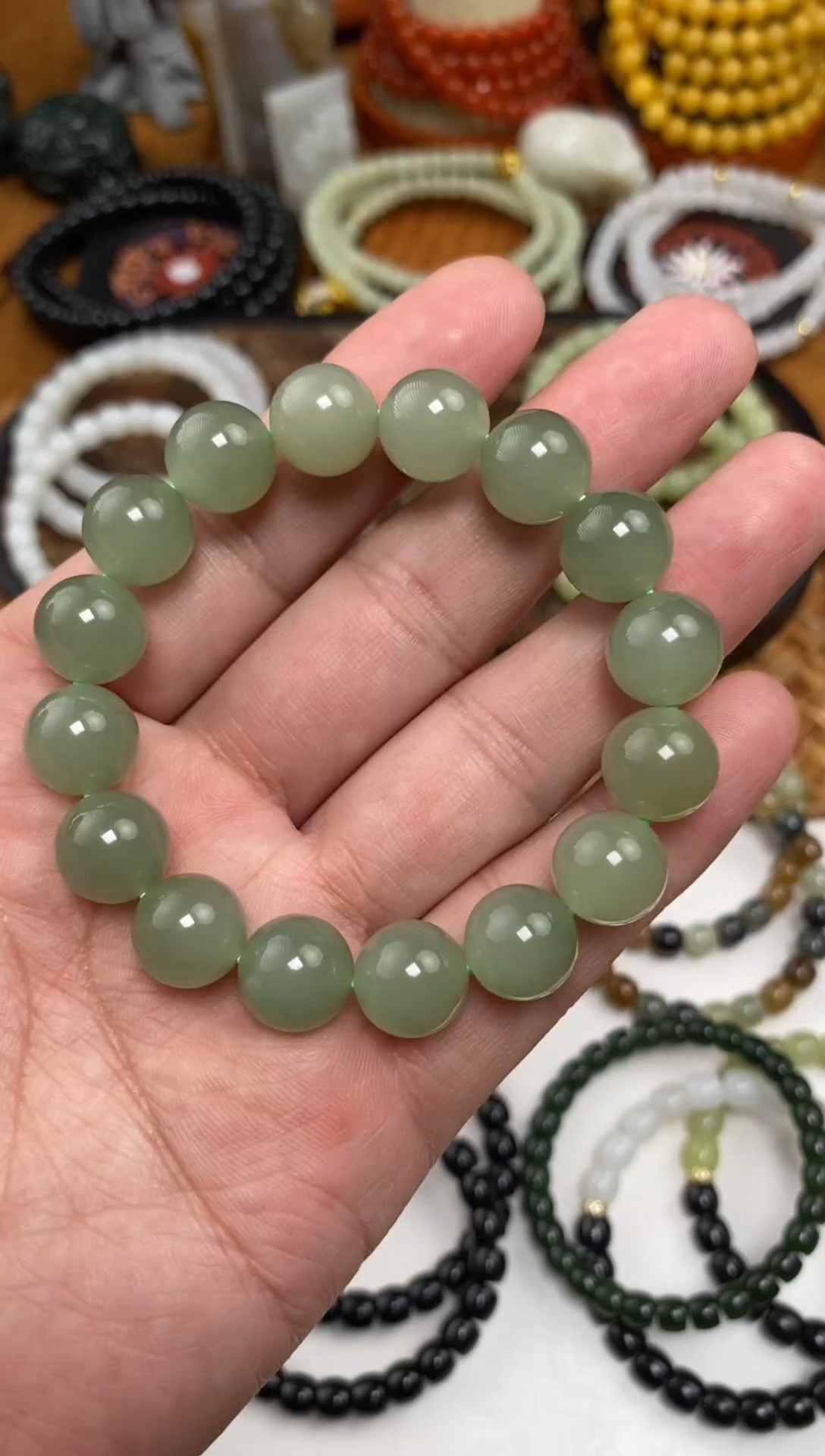 颈饰未镶嵌和田玉H**A手串