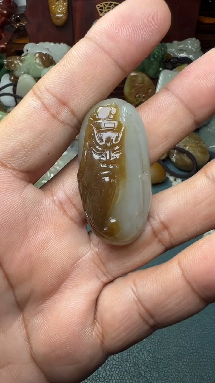 未镶嵌和田玉挂件-