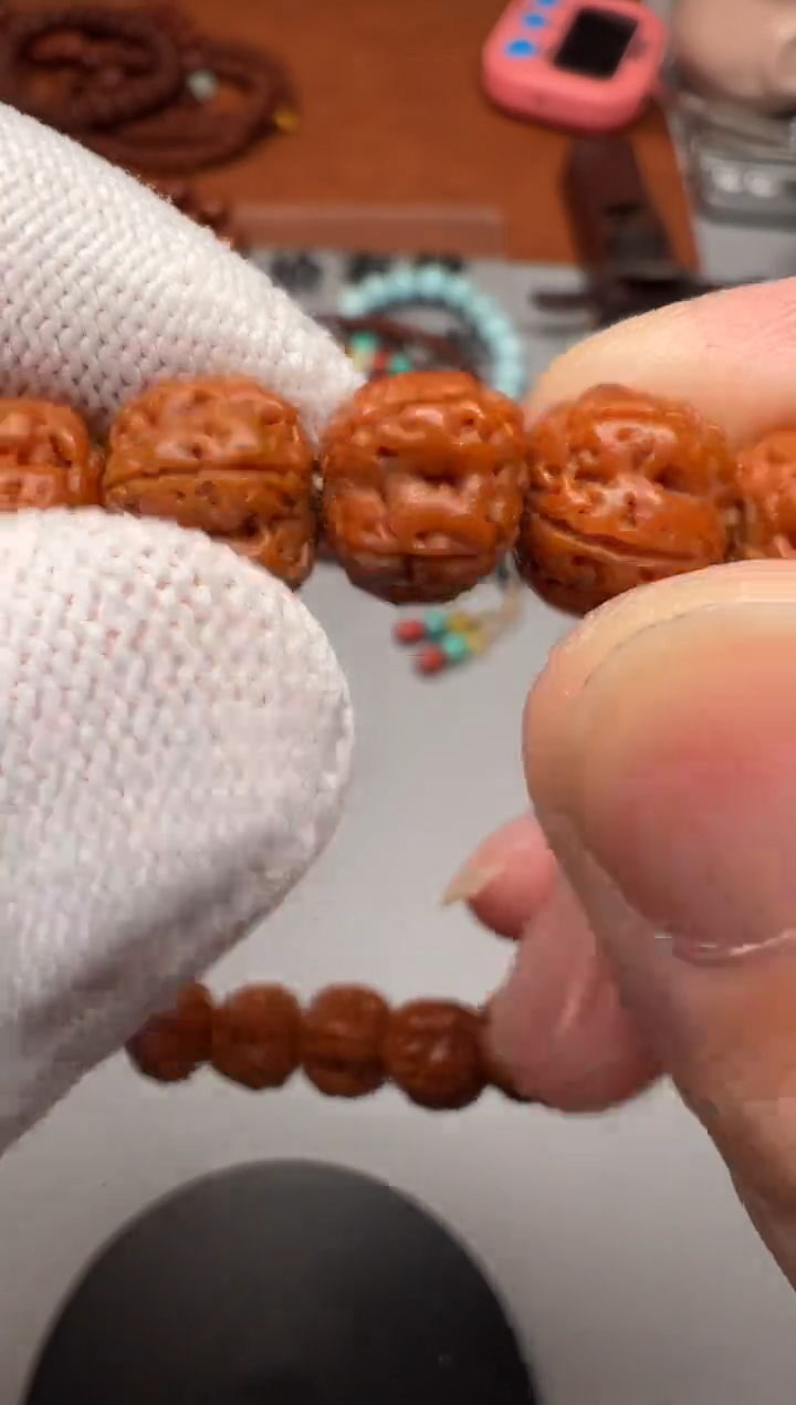 【闪购商品】金刚菩提手串精品文玩手串一条