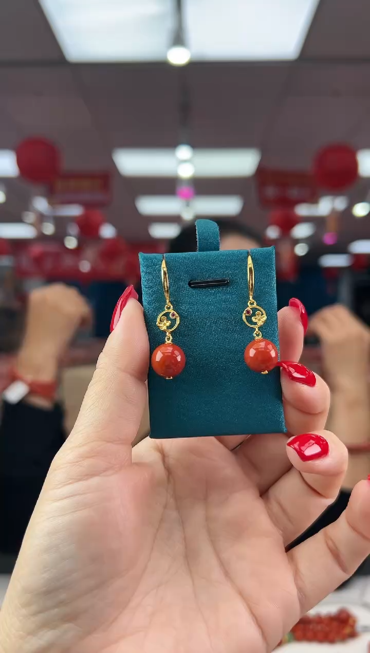 【闪购商品】南红玛瑙耳钩银S925镶嵌多样发其一/