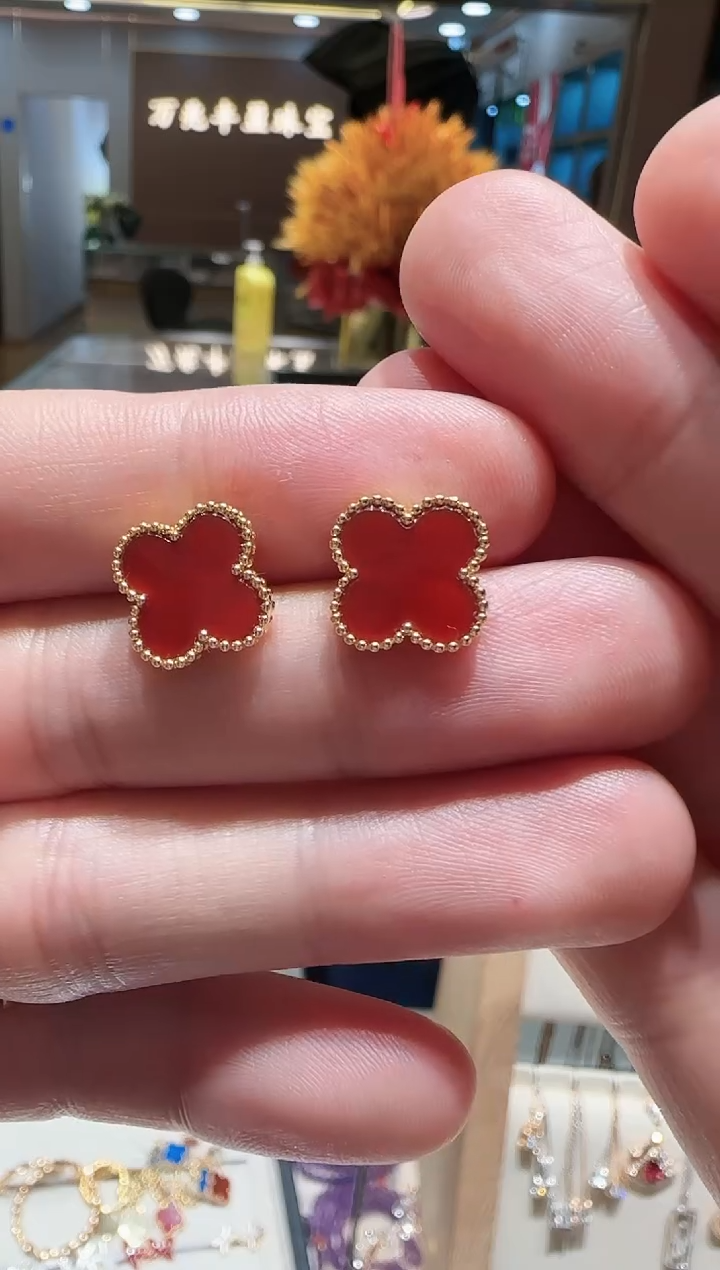【闪购商品】玛瑙/玉髓耳钉18K金镶嵌耳钉