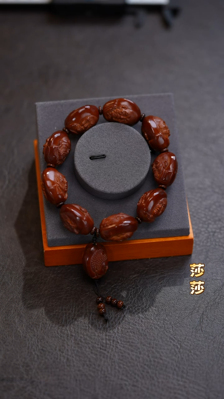 吊坠橄榄核燕*吖橄榄核