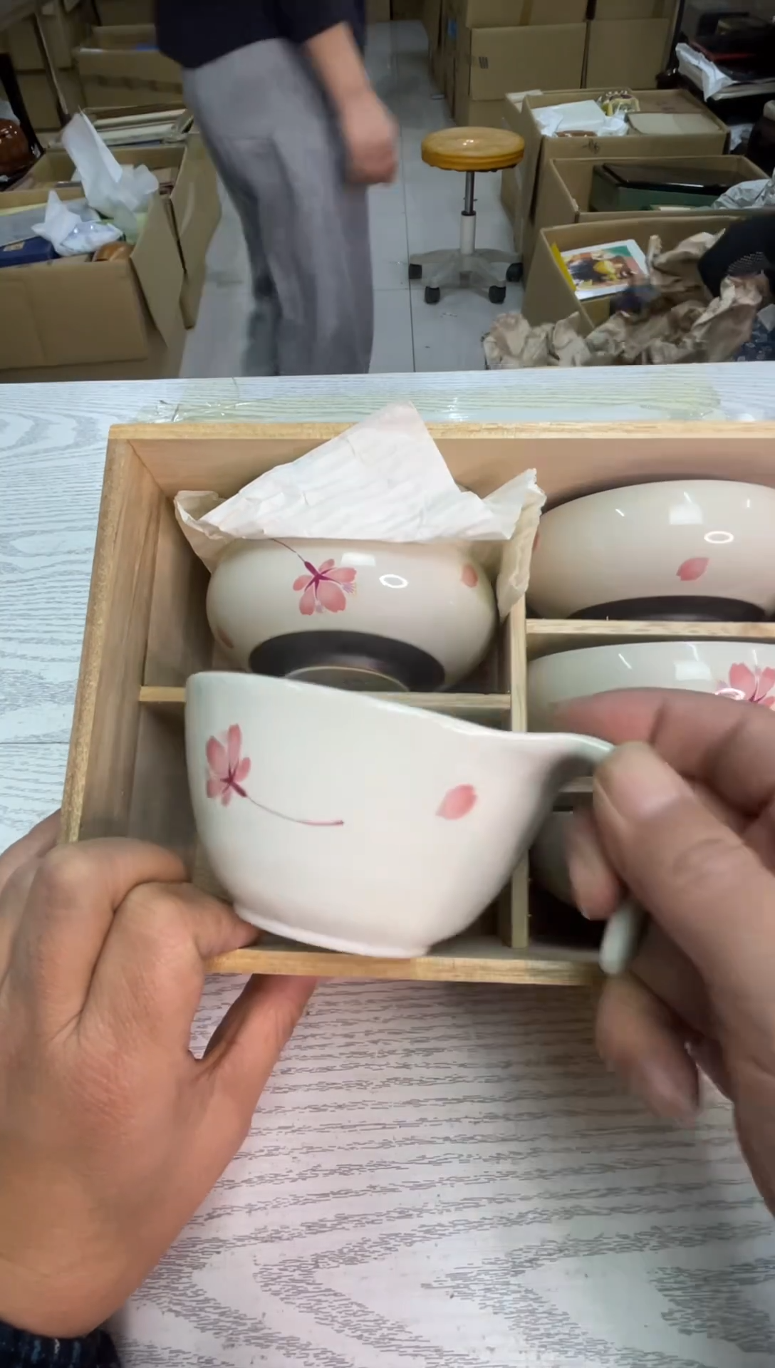 默认微瑕，no退no换，介意勿拍