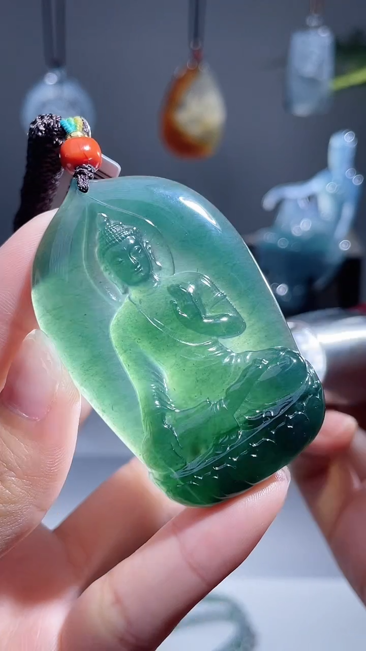 颈饰未镶嵌翡翠阿弥