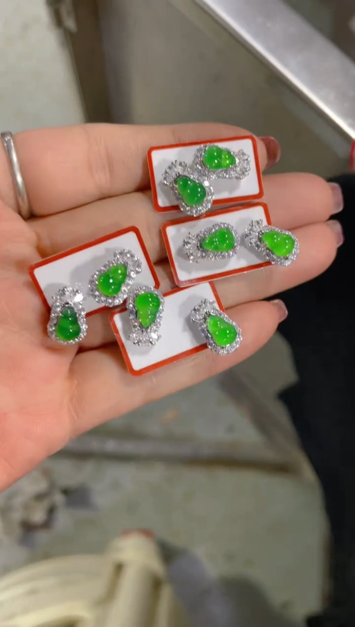 【闪购商品】翡翠耳饰未镶嵌天然A货翡翠多样性发货拍一发一