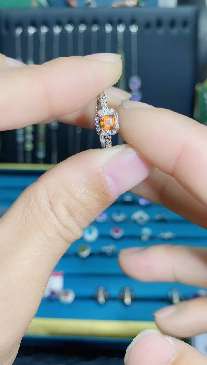 【闪购商品】石榴石（芬达石）戒指银S925镶嵌1121