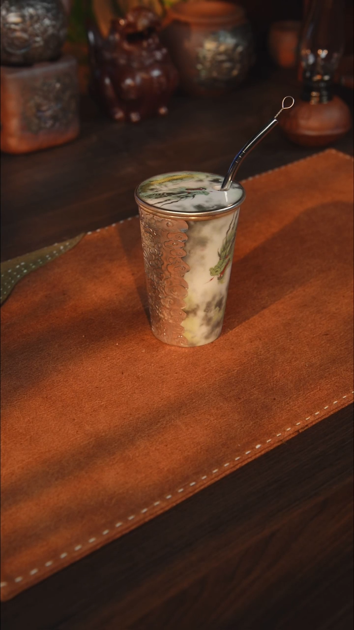 瓷祥云鎏银可乐杯