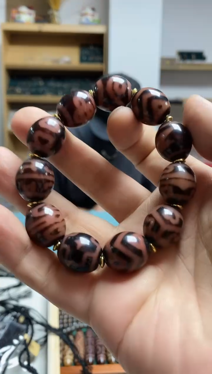 玛瑙/玉髓73未镶嵌-06013 多样性发其一 