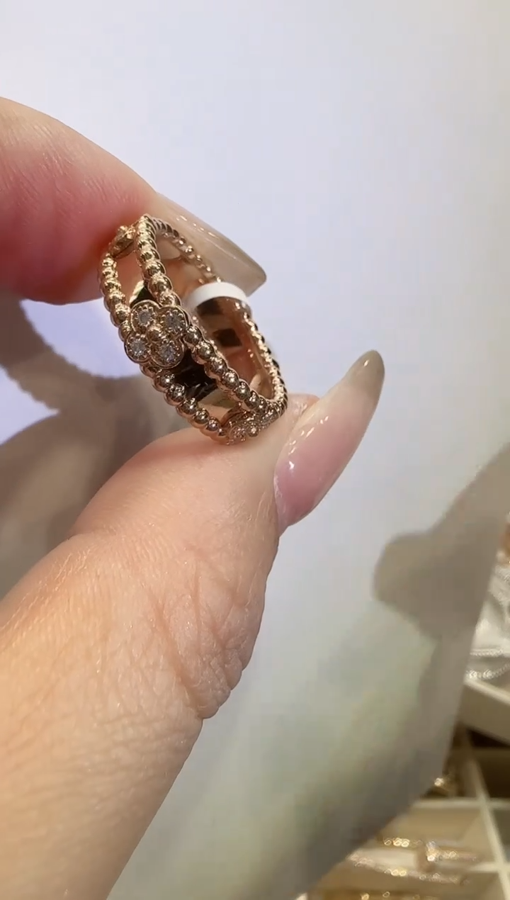 戒指18K金镶嵌钻石15#K玫窄万花筒
