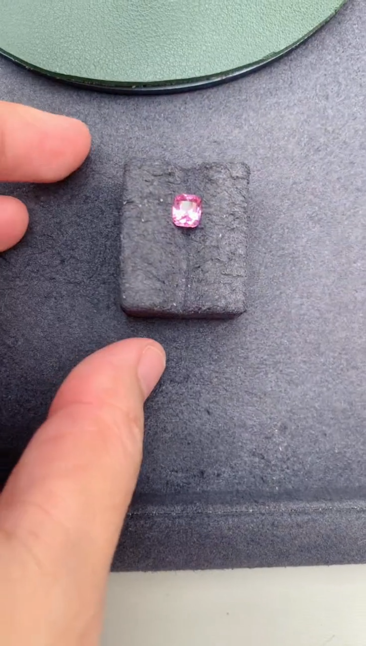 裸石未镶嵌尖晶石1ct尖晶石