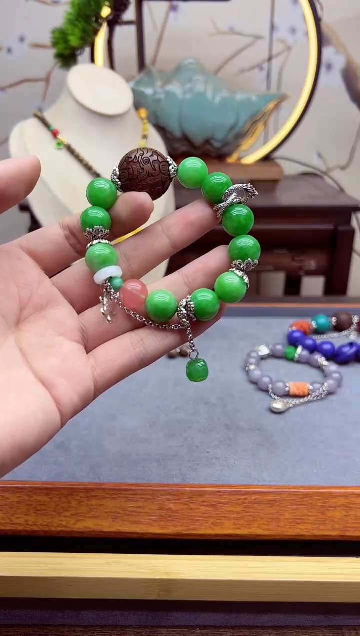 【闪购商品】翡翠手链银S925镶嵌S169``````