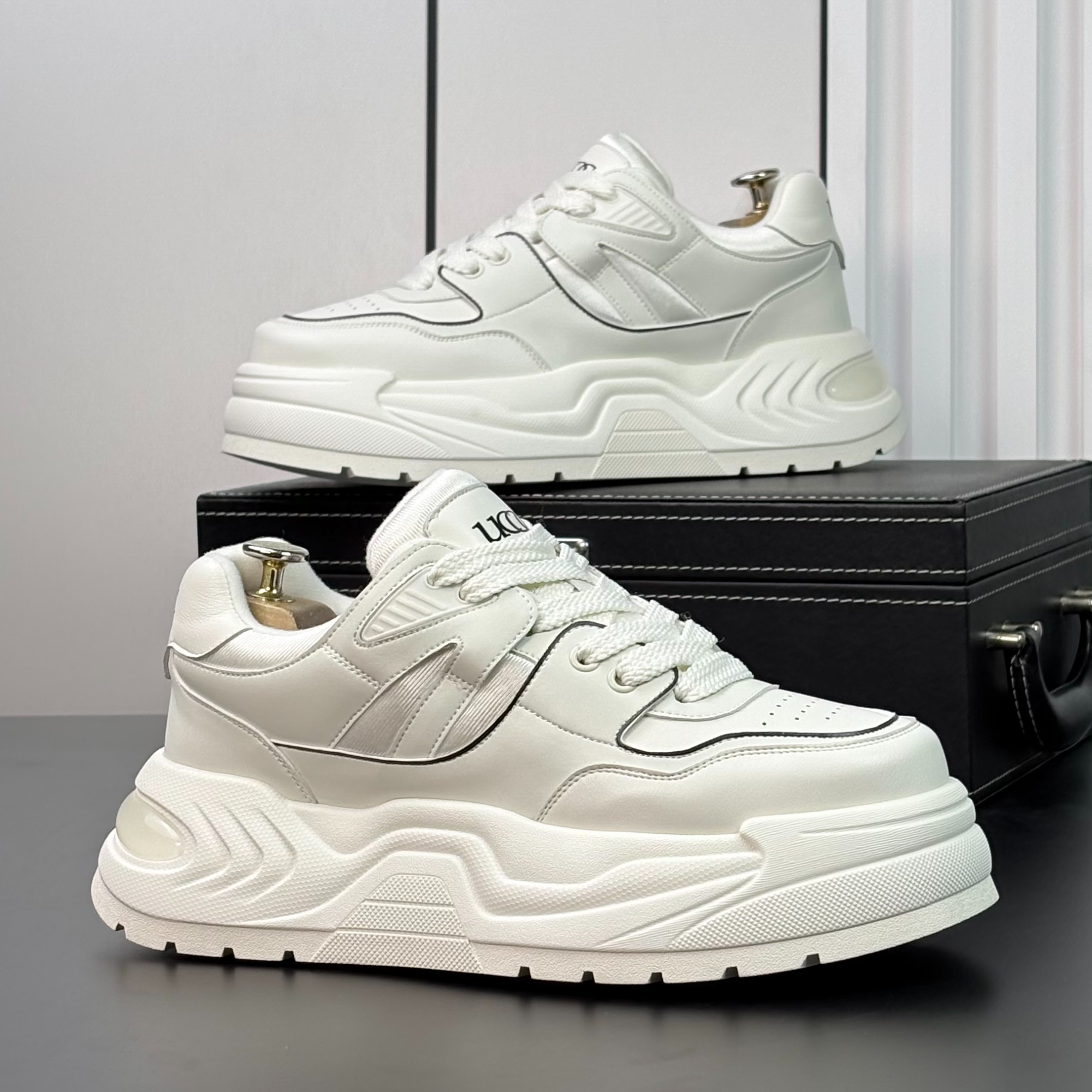 厚底男鞋2025冬季新款小白鞋舒适百搭板鞋男士原创设计增高休闲鞋