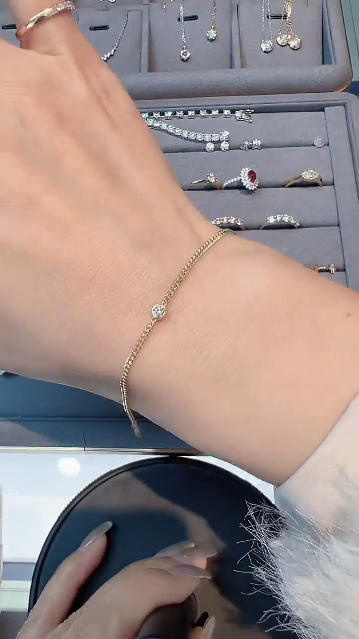 【闪购商品】钻石手链18K金镶嵌手链