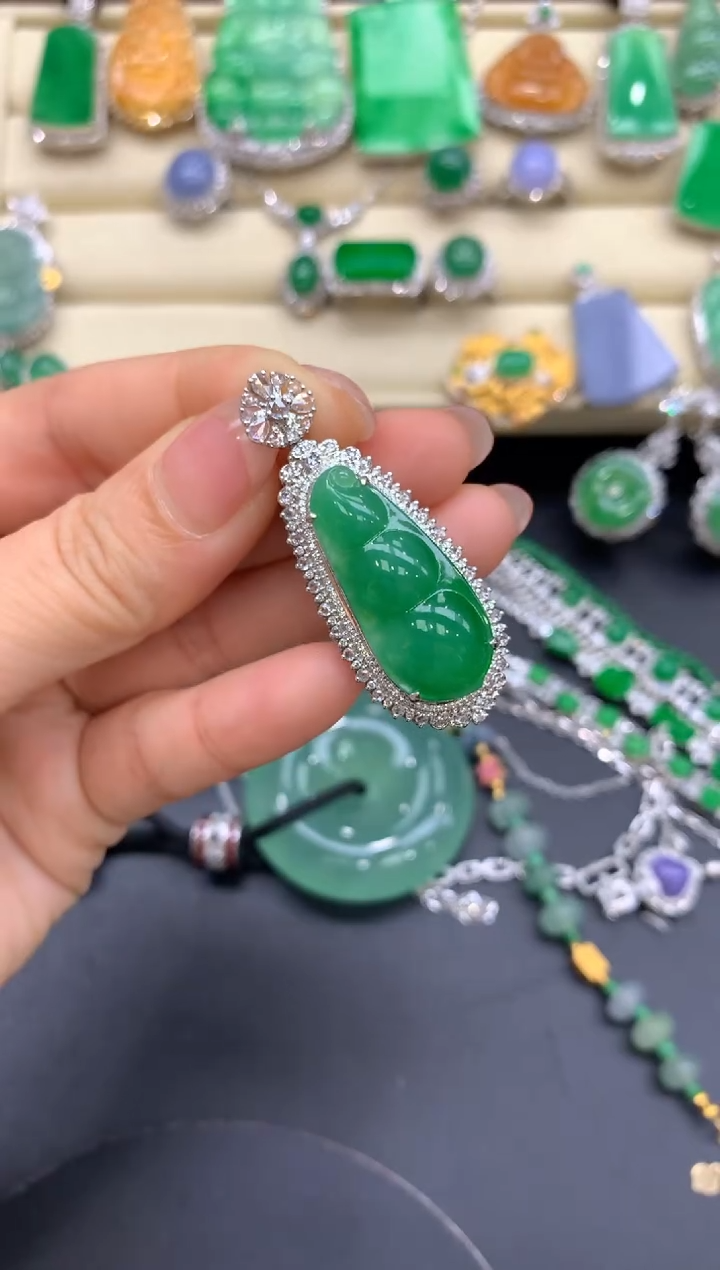 【闪购商品】翡翠颈饰18K金镶嵌681-中国好珍宝