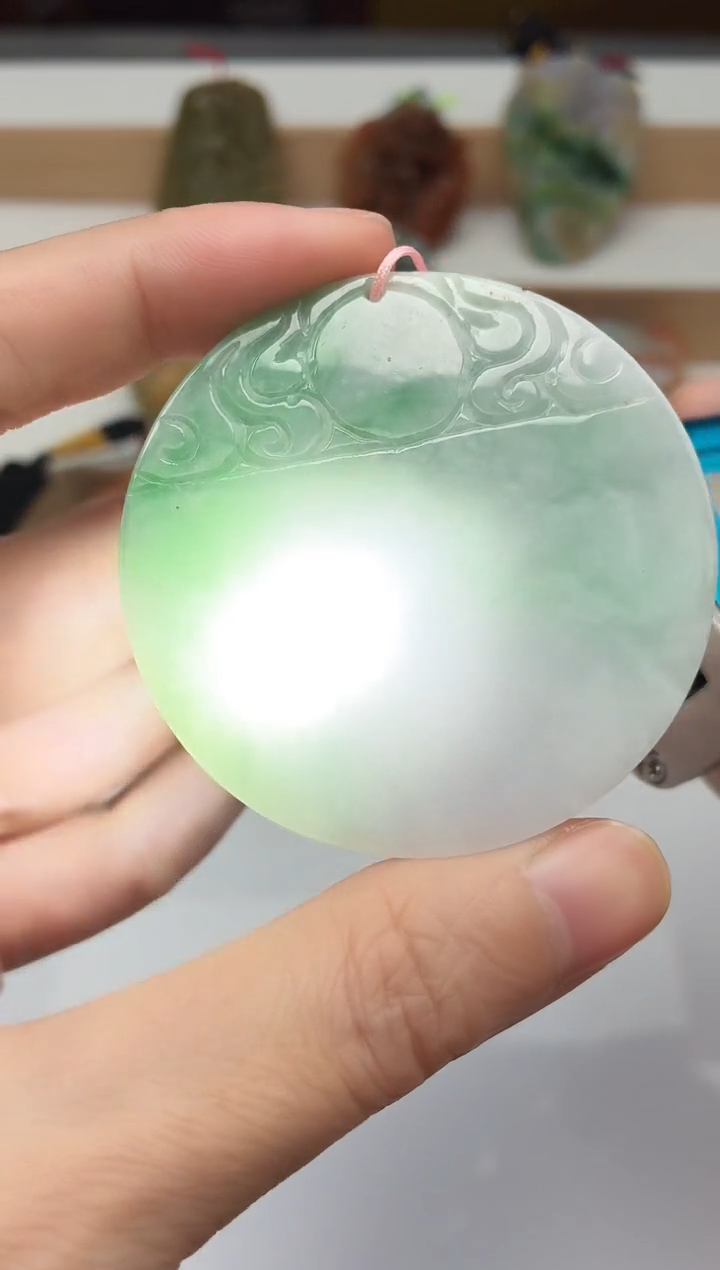 颈饰未镶嵌翡翠牌子