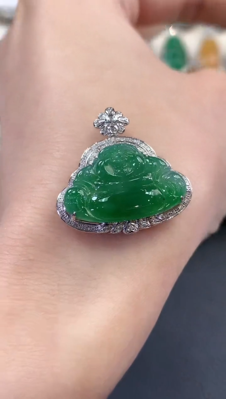 【闪购商品】翡翠吊坠(不含链)18K金镶嵌 C18