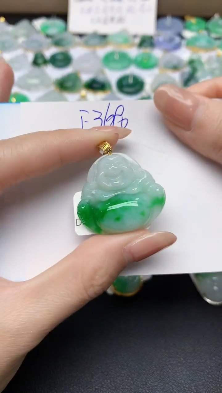颈饰18K金镶嵌翡翠天然缅甸A货翡翠百元以上9元证书费自理
