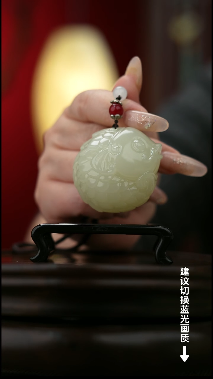 玉【年年有余】锦鲤天然玉石手把件