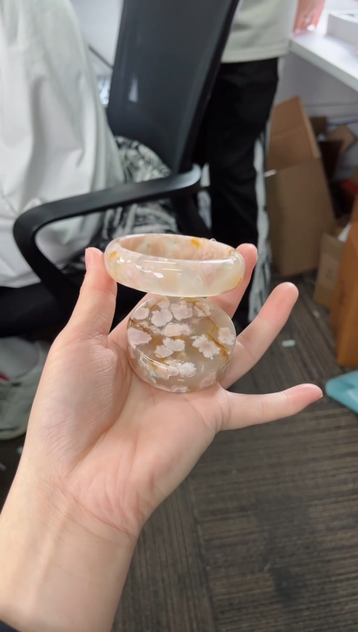 【闪购商品】石英质玉手镯未镶嵌58圈口（赠品镯心）S91808