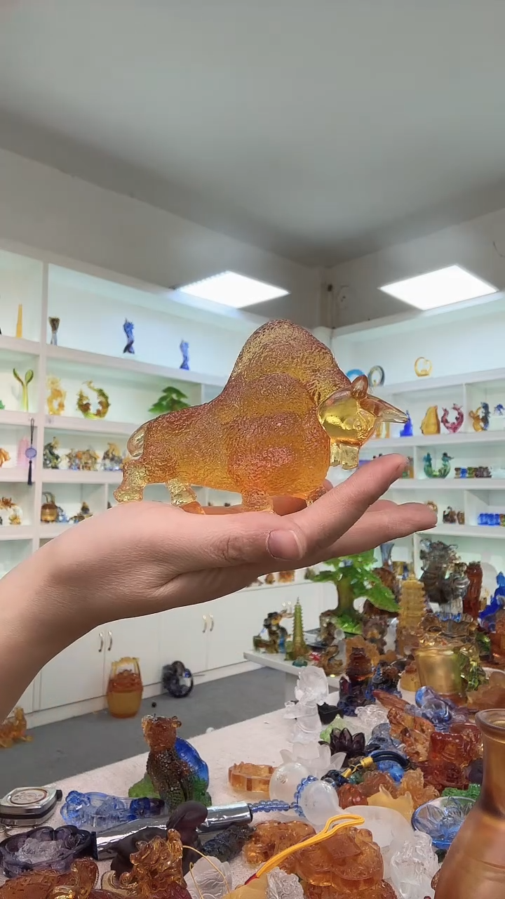 手工艺品琉璃牛牛