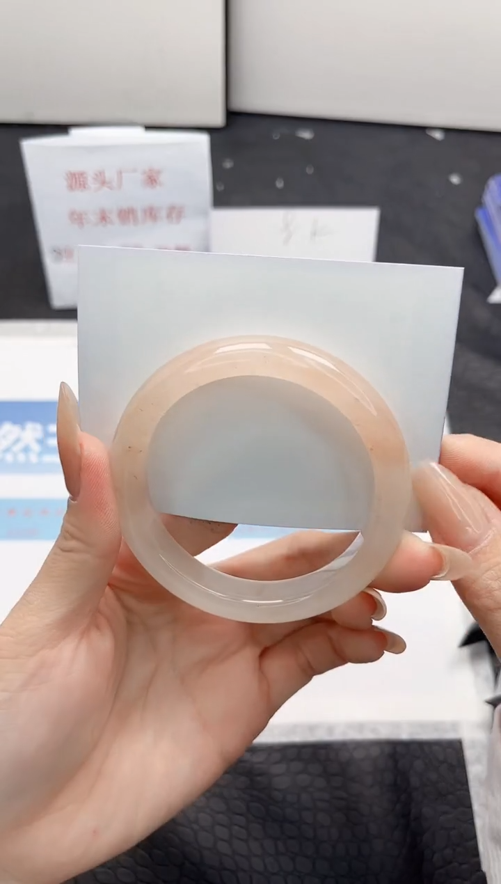 【闪购商品】石英质玉手镯未镶嵌Q316-55.8