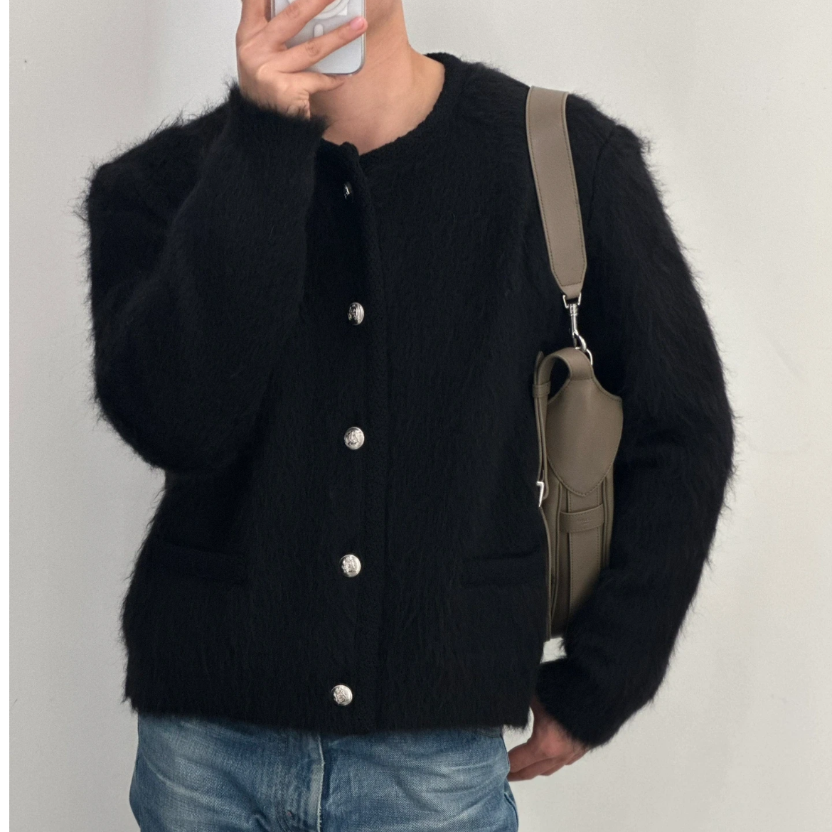 未使用 Celine/思琳 纯色圆领单排扣长袖针织衫 黑色/M