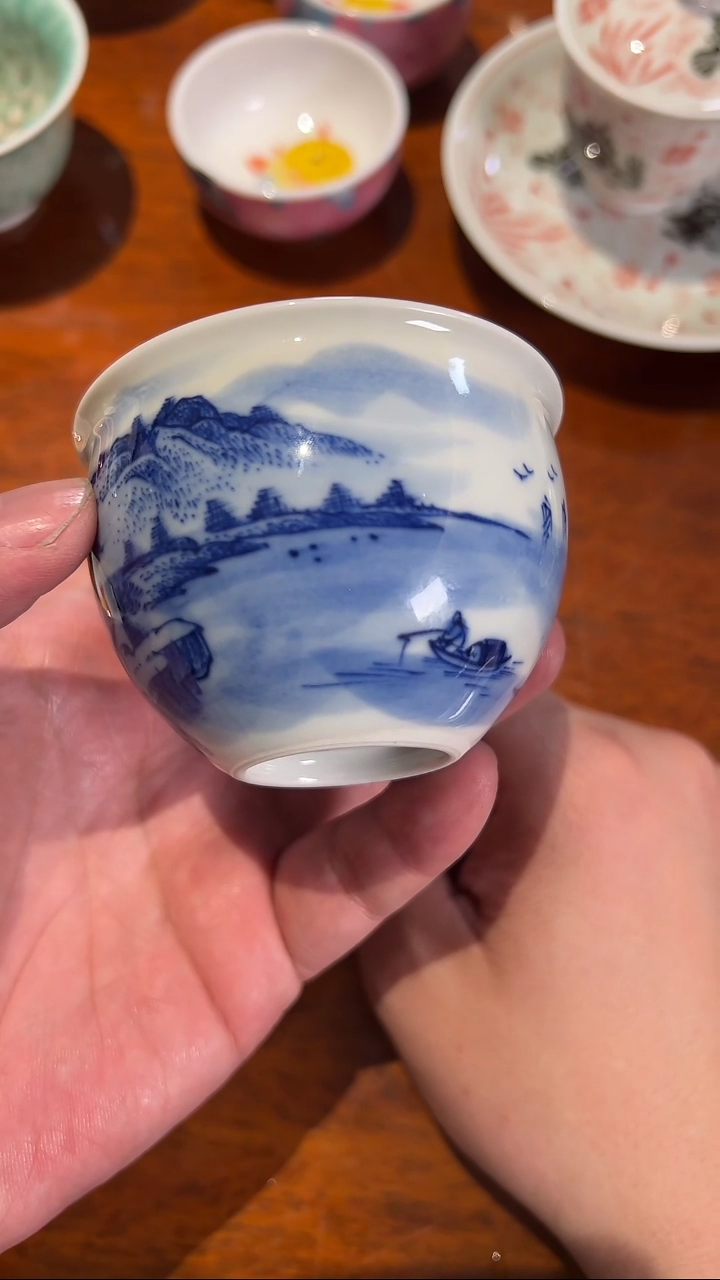 【闪购商品】瓷山水杯子青花