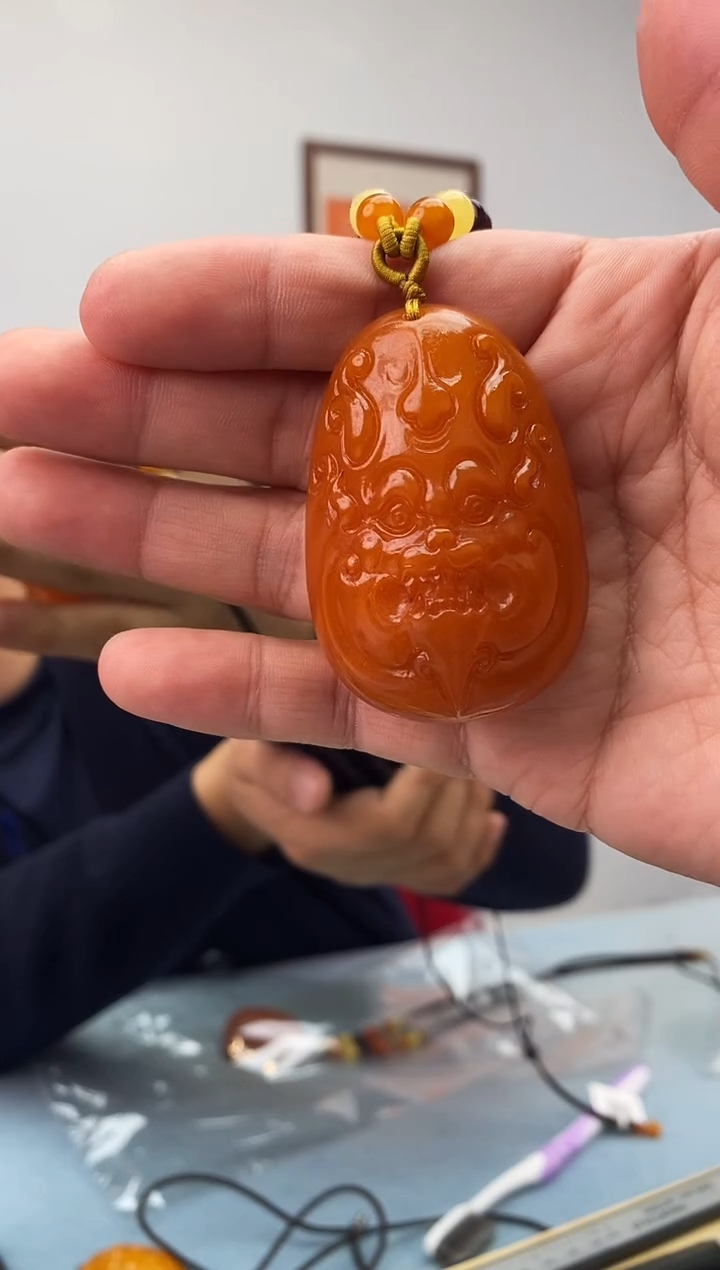 琥珀未镶嵌珠宝奇石假一罚十，多样性发一件026