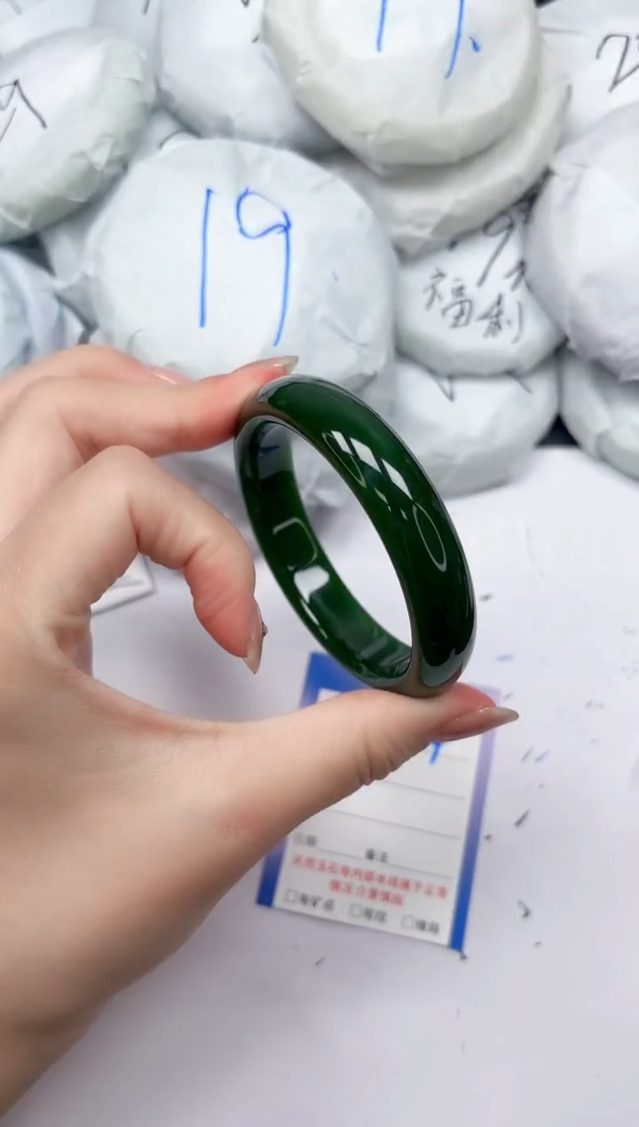 未镶嵌手镯石英质玉a34/56.6