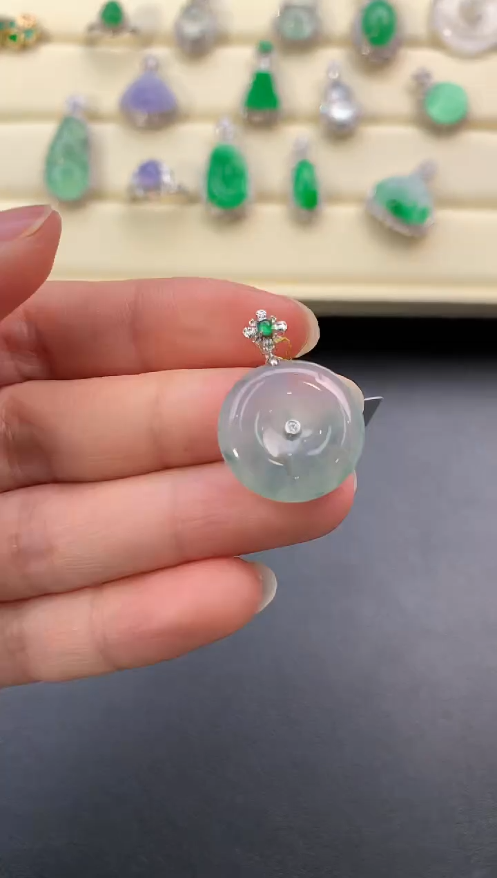 【闪购商品】翡翠颈饰18K金镶嵌D657