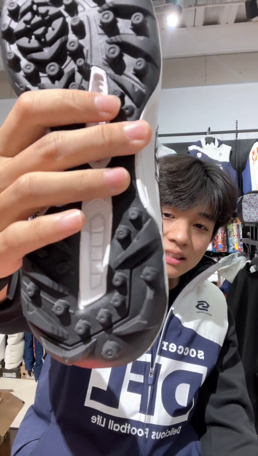 用****6尺码41，价格499元