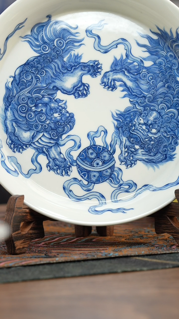 【闪购商品】澄怀堂双狮绣球壶承