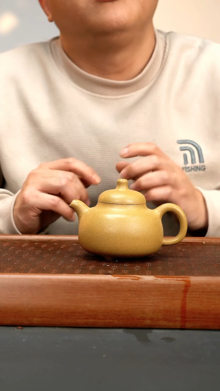 【闪购商品】紫砂茶壶sy 黄金段 手磨粗纱 三足乳鼎