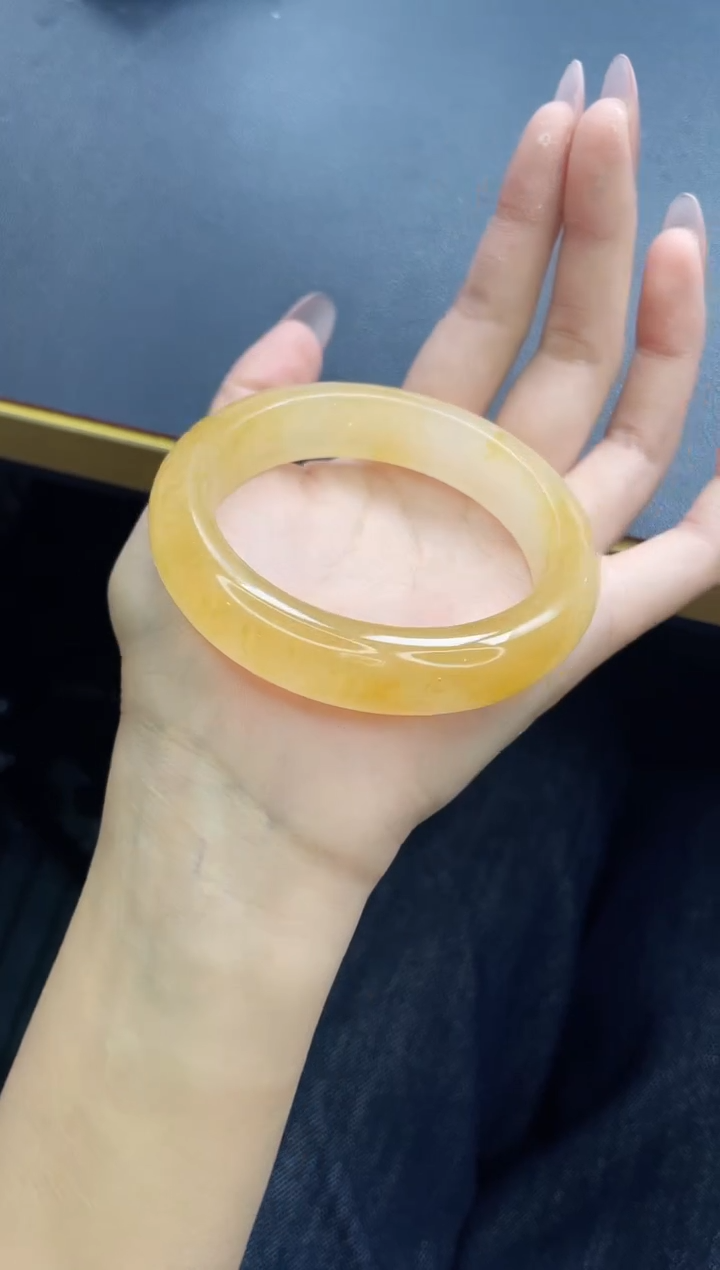 【闪购商品】石英质玉手镯未镶嵌16/60