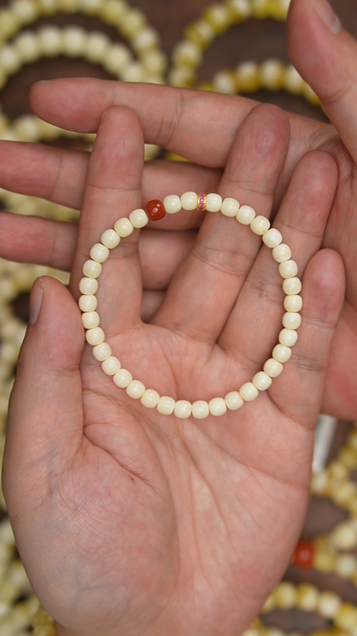 【闪购商品】蜜蜡珠宝奇石未镶嵌约5mm+（单件）