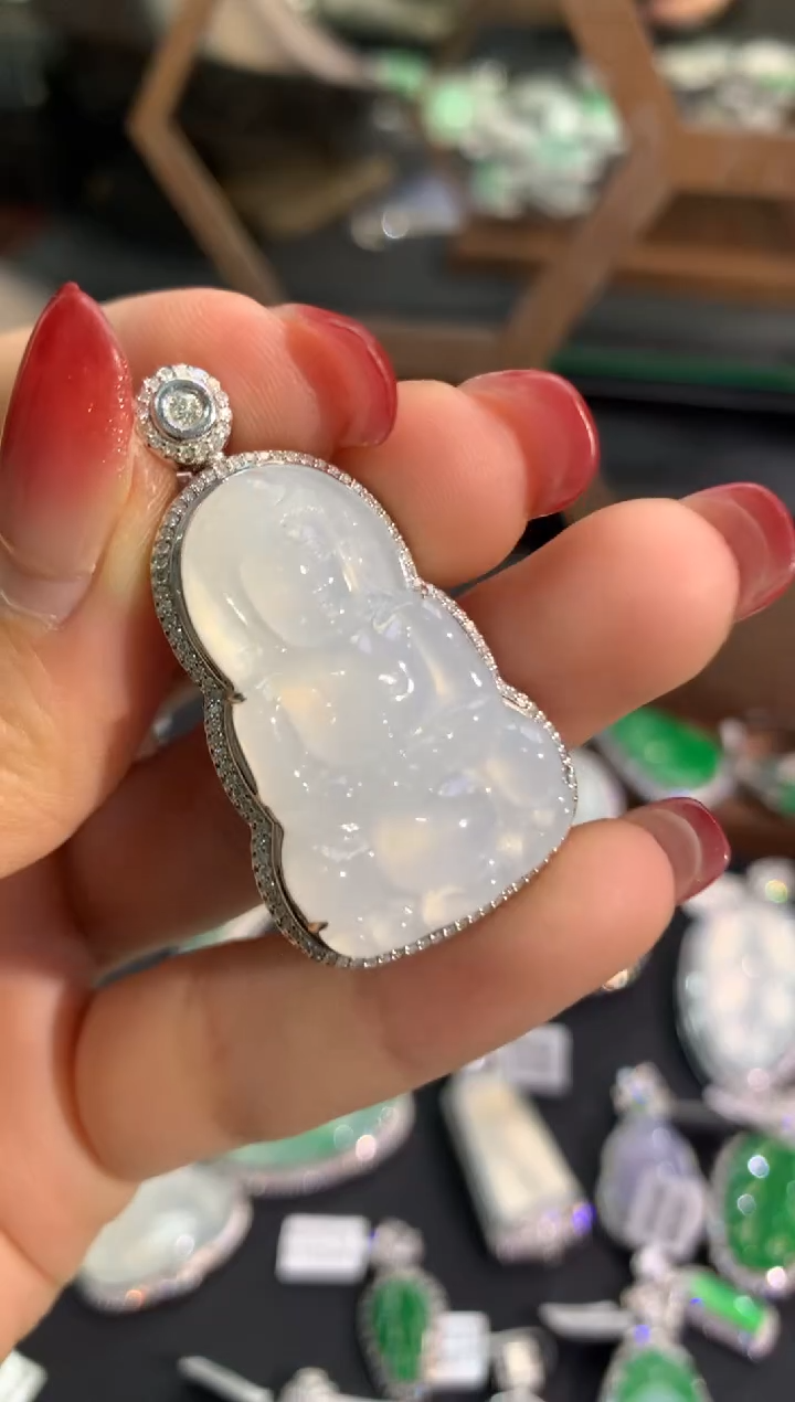 【闪购商品】翡翠吊坠(不含链)18K金镶嵌吊坠