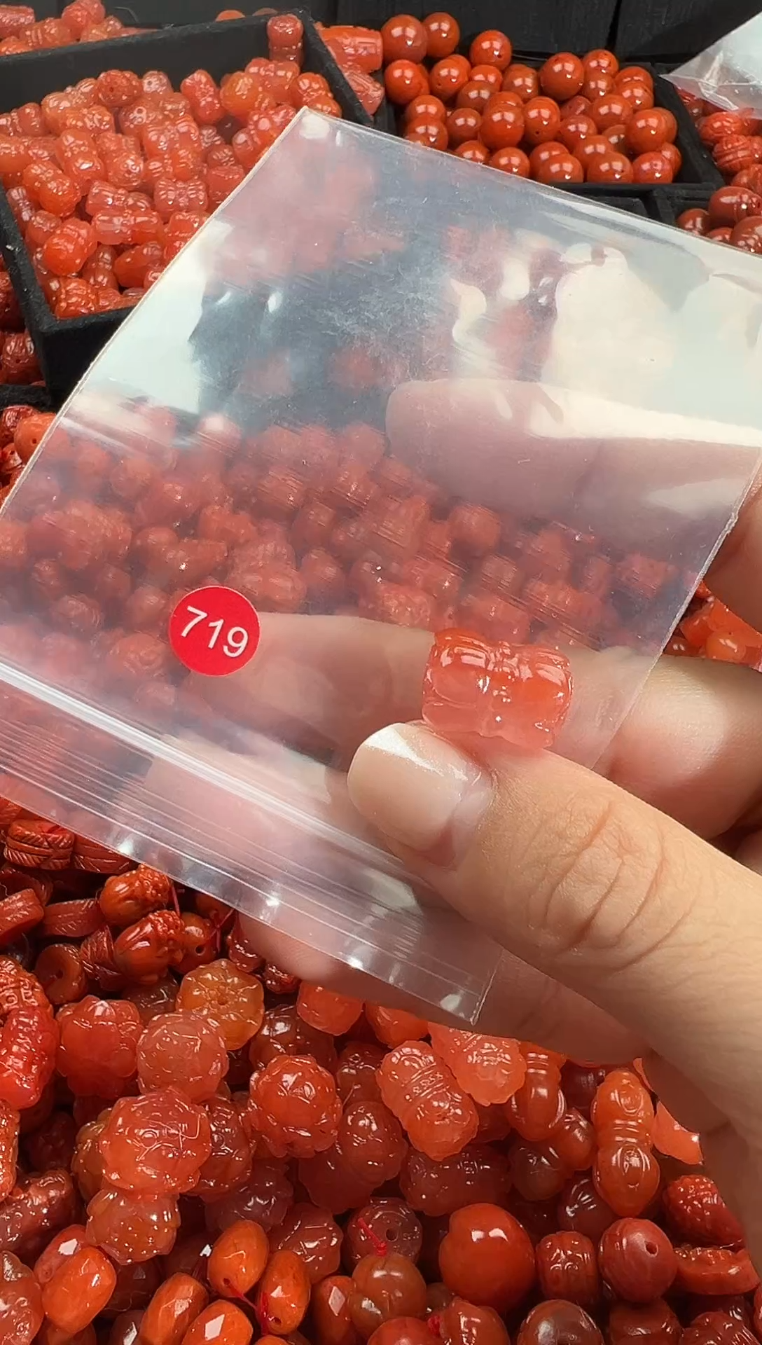 颈饰未镶嵌南红玛瑙1