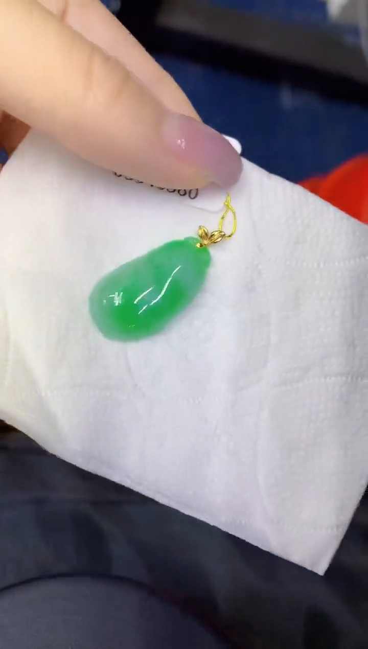 颈饰18K金镶嵌翡翠缅甸天然翡翠A货