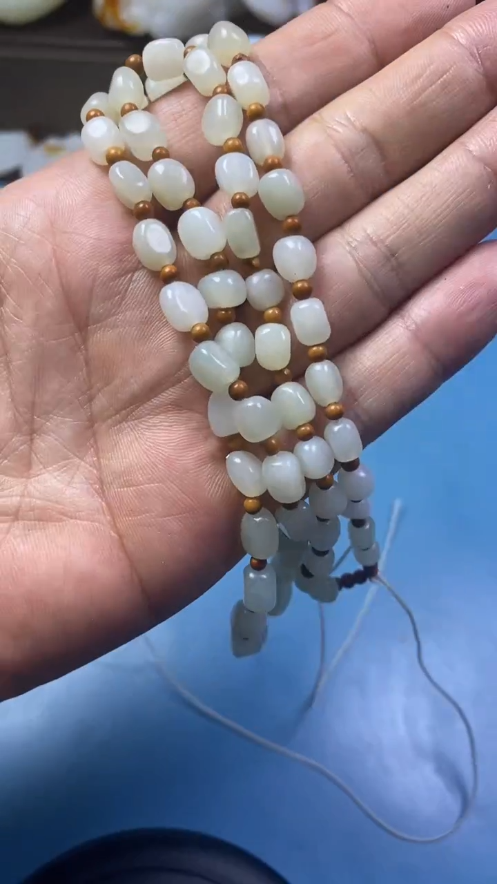 未镶嵌手链和田玉海**空和田玉