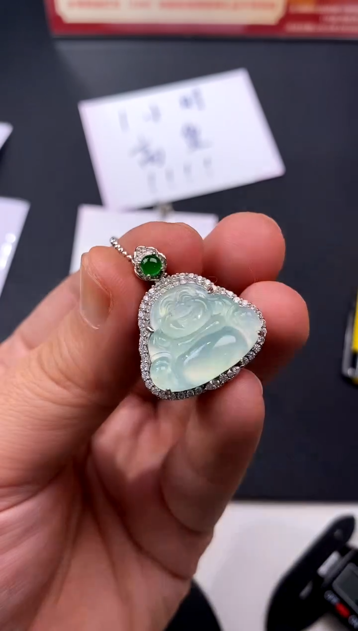 【闪购商品】翡翠吊坠(赠链)银S925镶嵌买断价