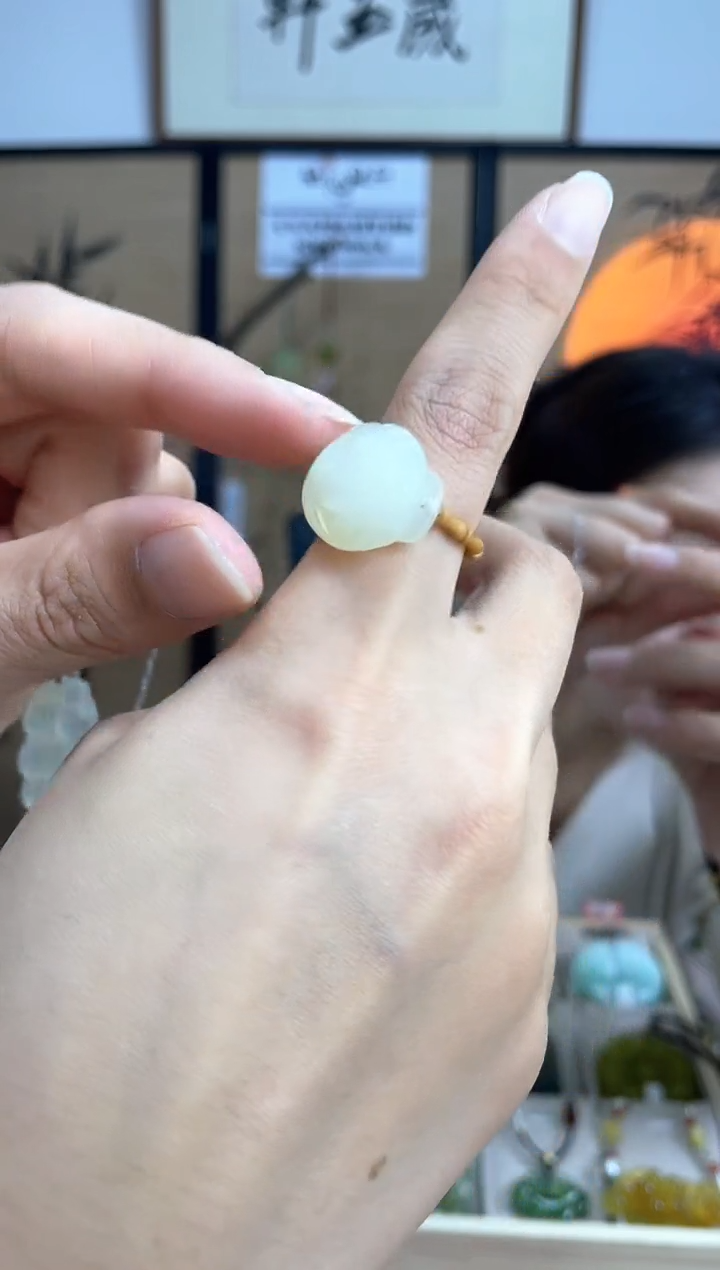 【闪购商品】岫玉戒指未镶嵌多样性发货其中发一
