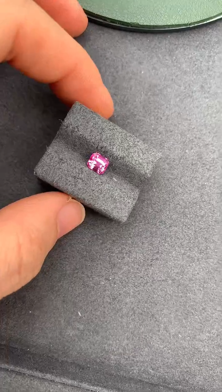 【闪购商品】尖晶石裸石未镶嵌1ct粉尖晶